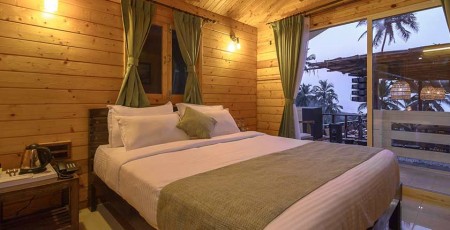 Antares Beach Resort in Vagator, Goa- Bedroom 
